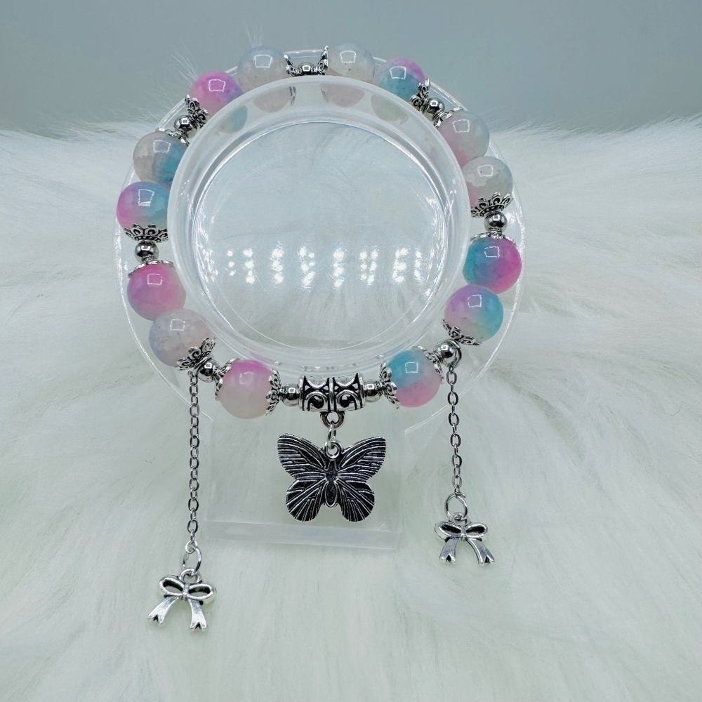 White Beaded Bracelet Heart Pendant Bracelet